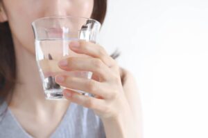 船堀の歯医者、ライフケアデンタルオフィスで、寝る前のちょっとした習慣で虫歯リスクを抑えよう！セルフケアのポイントを解説